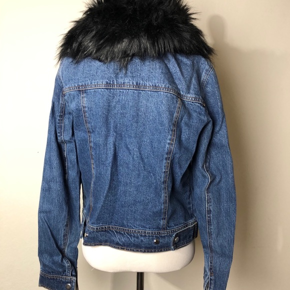 NWT Denim Jacket with Removable Fur Collar - Picture 7 of 7
